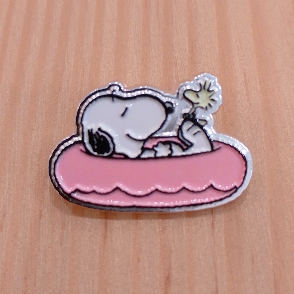 🆕 Peanuts Snoopy Woodstock Enamel Pin Brooch Charlie Brown